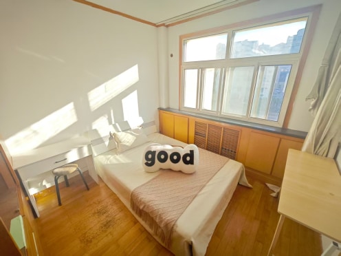 合租·香港中路155号 4居室 南卧