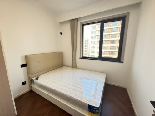 合租·御河锦府 4居室 南卧