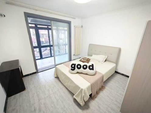 合租·哈尔滨路28号 5居室 南卧