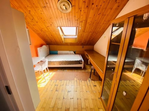 合租·华青园 5居室 南卧