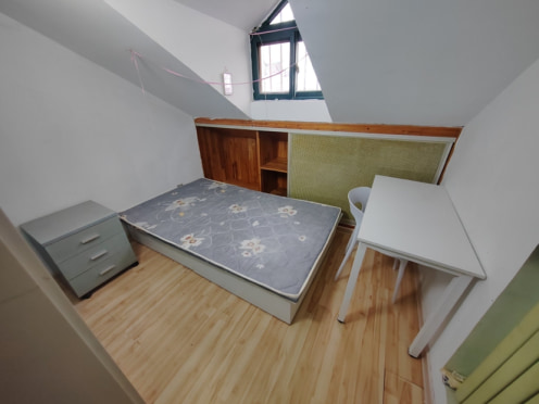 合租·兴隆家园 5居室 南卧