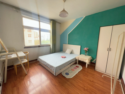 合租·金岭新村 4居室 南卧