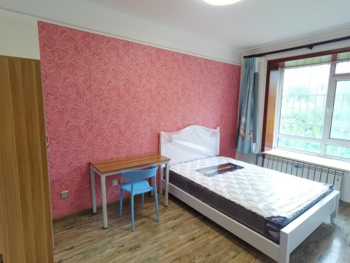 合租·星海苑二期 5居室 南卧