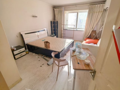 合租·康储山庄 5居室 南卧