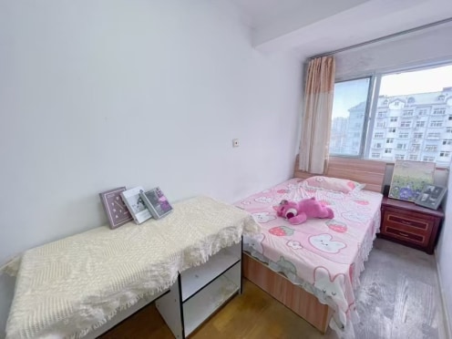 合租·荣昌花园 5居室 南卧