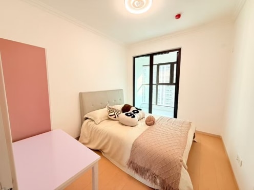 合租·御河锦府 4居室 南卧