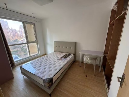 合租·康城 4居室 南卧