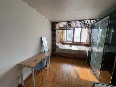 合租·华青园 5居室 南卧