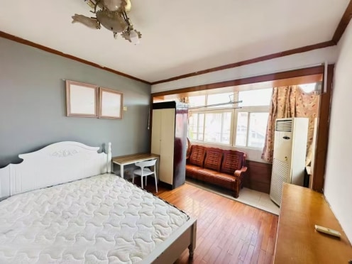 合租·海牛花园 4居室 南卧