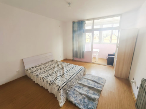 合租·橡六花园 5居室 南卧