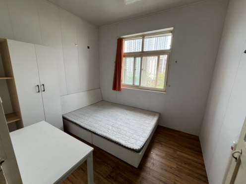 合租·遵化路 3居室 南卧