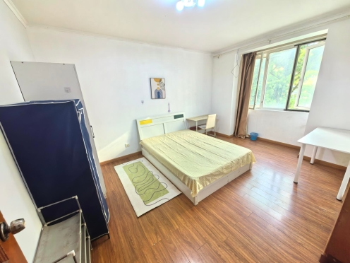 合租·四季家园 3居室 南卧