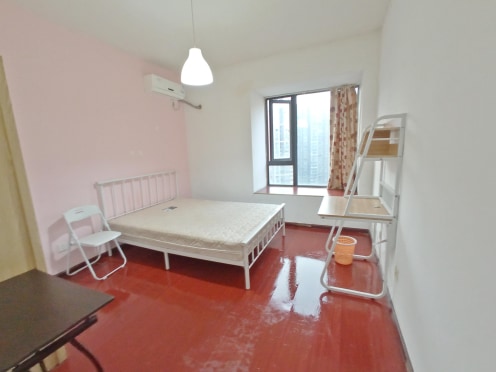 合租·华侨凤凰国际城 5居室 东南卧