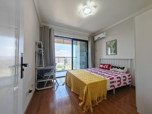 合租·金沙湖畔 4居室 东卧