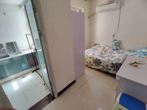 合租·万家灯火 5居室 南卧