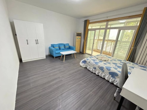 合租·中华世纪城 5居室 南卧