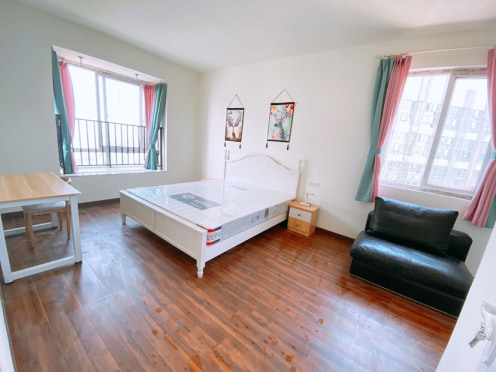 合租·龙锦苑 4居室 南卧