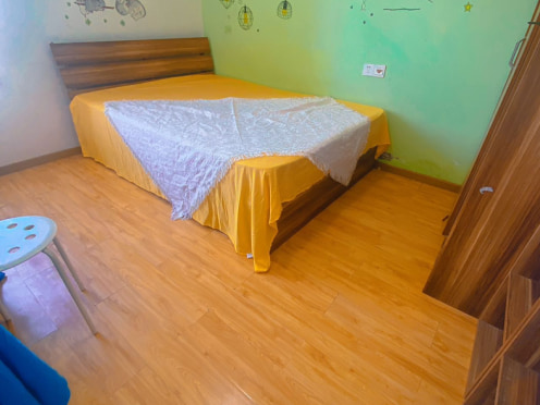 合租·渝蒲大厦 4居室 南卧