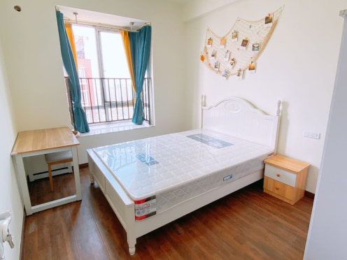 合租·龙锦苑 4居室 东卧