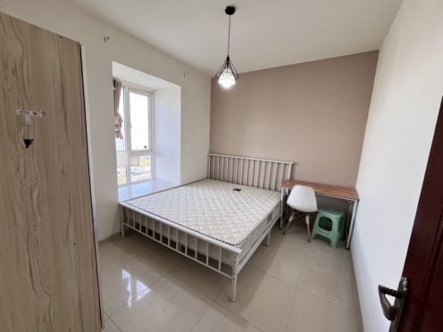 合租·上东一号二期 4居室