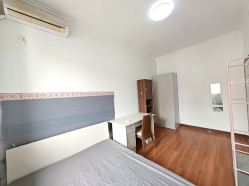 合租·南长街二十四中宿舍 4居室 南卧