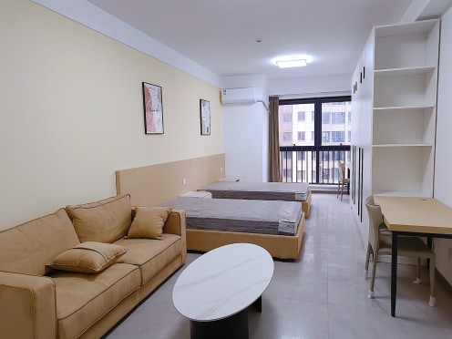 独栋·租建投安居公寓 合生社区并州帝景店 茂业1公里每月立减200,可月付直租无中介、可公积金直付双床房 朝南58平米--4 1室1厅