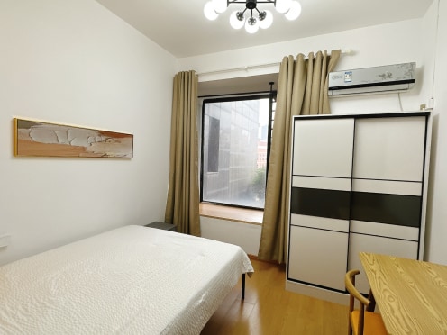 合租·世茂天城一期 5居室 北卧