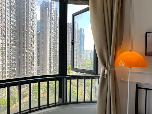 合租·世纪中央城一期 5居室 南卧