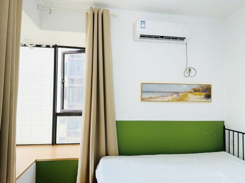 合租·世茂天城二期 5居室 东南/南卧