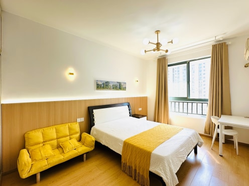 合租·滨江豪园 5居室 南卧