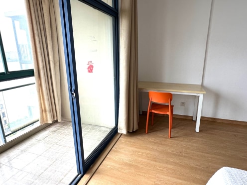 合租·圣淘沙花园 5居室 南卧