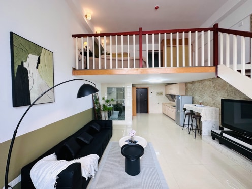 独栋·拾居公寓 江信国际花园店 LOFT·落地窗一室一厅 1室1厅