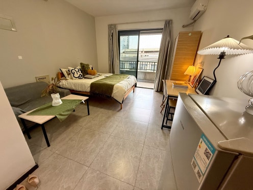 独栋·龙湖冠寓 高新区店 【毕业季特惠95折】可短租 直租  压一付一 无中介 民水电，独门独户 交通便利 可做饭 开间