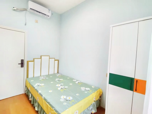 合租·滨江天樾 5居室 南卧