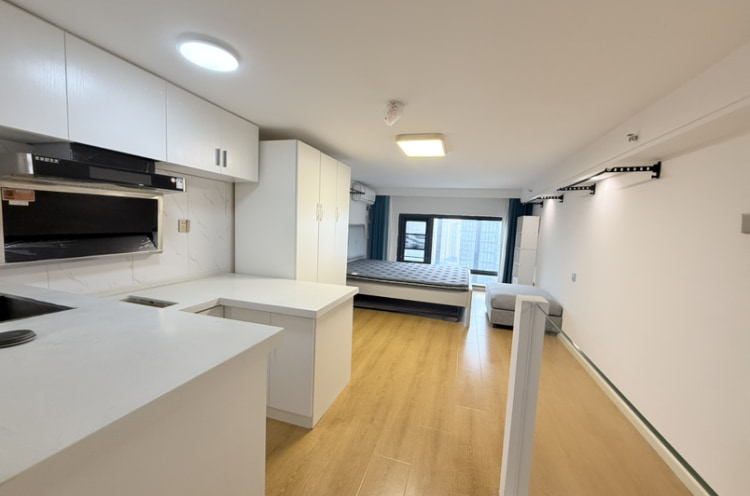 高配一室  多套房源 可押一付一  免费看房