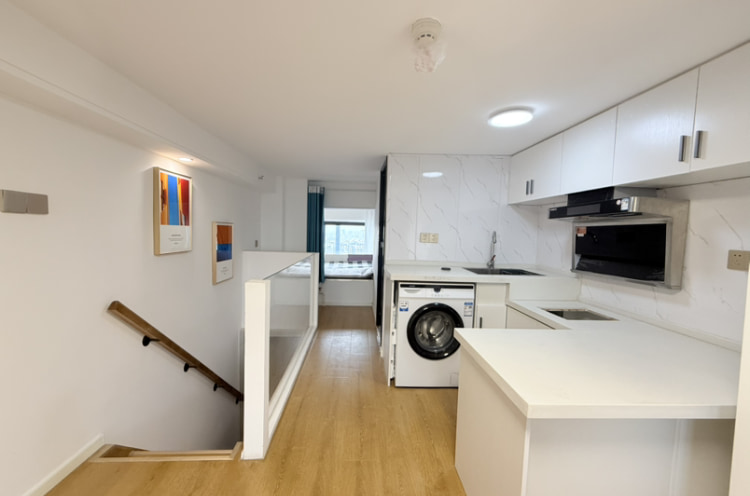 高配一室  多套房源 可押一付一  免费看房