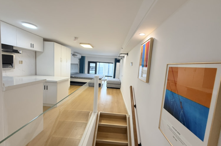 高配一室  多套房源 可押一付一  免费看房