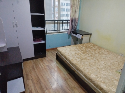 合租·珑熙郡 5居室 南卧