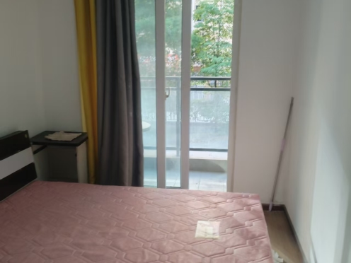 合租·新希望锦悦楠庭 5居室 南卧