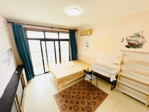 合租·丽海馨苑 5居室 南卧