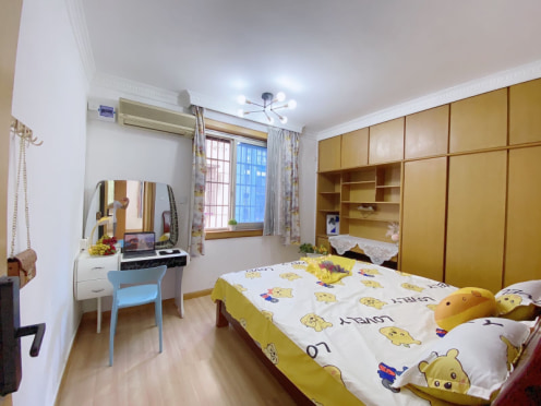 合租·潮宗街社区 4居室 南卧