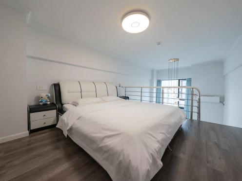 独栋·牛棚公寓 百悦云景 0中介拎包入住精装套一 1室1厅