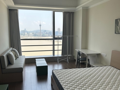 独栋·华寓 横琴华发广场店 横琴口岸旁，华发商都海景公寓，三个月起租 1室1厅