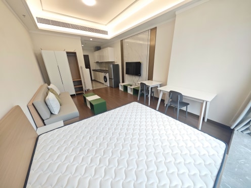 独栋·华寓 华发广场T2 国企华寓单间，楼下华发商都，家私家电拎包入住 1室1厅