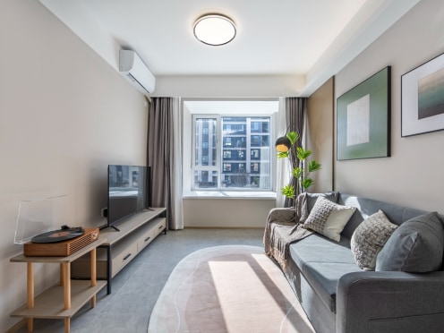 独栋·中海友里 明珠公园店 限时抢！中海公寓品质两室近地铁 明珠公园畔，南向无遮挡 带衣帽11月长租享优惠可月付无中介物业费 2室1厅