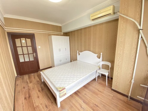 合租·港澳大厦 4居室 南/西卧