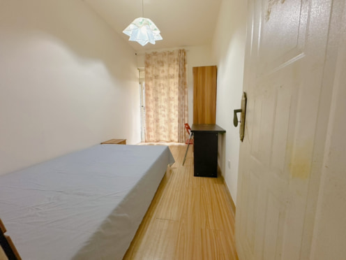 合租·军安卫士花园 5居室 南卧