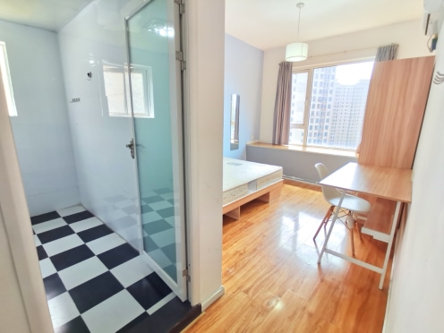 合租·世茂城一期 4居室 东/东南/南/西南卧