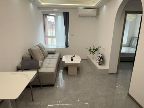 独栋·家欣喜公寓 兴龙名苑店 0中介费 可月付 套一包物业 8号线龙潭寺 锦绣广场 东郊记忆 理工大学 1室1厅