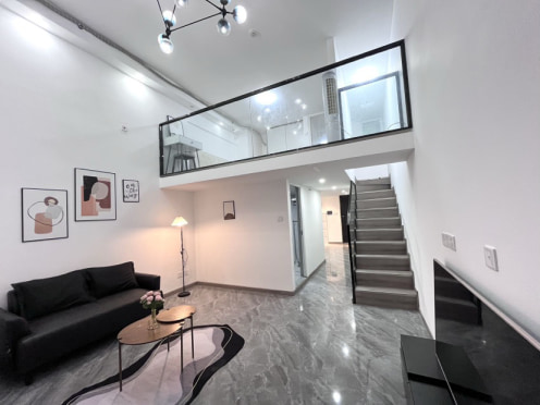 独栋·家欣喜公寓 融创玖樾台店 月付可免押 套二 锦江三圣乡 华熙528 行政学院 2号线 2室1厅